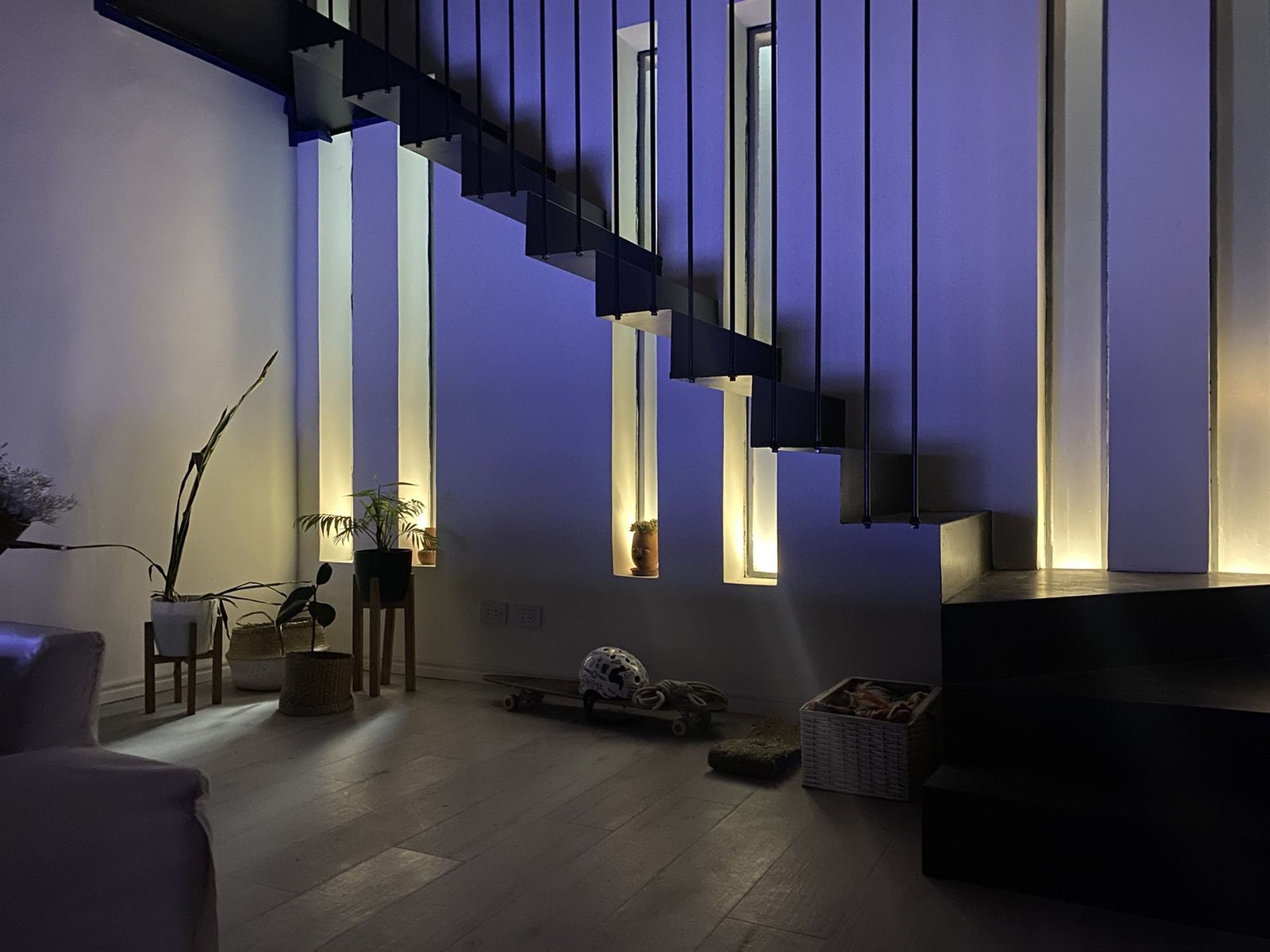 Azcuénaga · Casa I, Escalera terminada